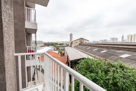 Apartamento para alugar com 37m², 2 quartos e sem vaga Apartamento para alugar com 37m², 2 quartos e sem vagaVaranda