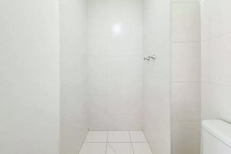 Apartamento para alugar com 37m², 2 quartos e sem vaga Apartamento para alugar com 37m², 2 quartos e sem vagaBanheiro
