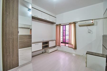Apartamento à venda com 119m², 3 quartos e 2 vagas Apartamento à venda com 119m², 3 quartos e 2 vagasSuíte