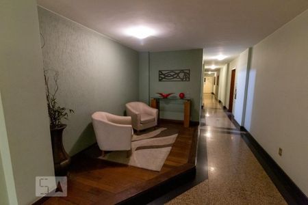 Apartamento à venda com 119m², 3 quartos e 2 vagas Apartamento à venda com 119m², 3 quartos e 2 vagasHall