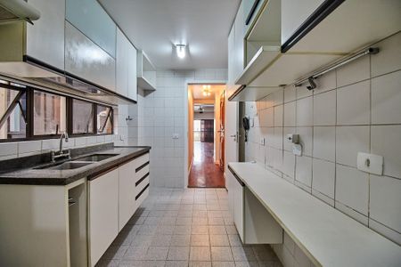 Apartamento à venda com 119m², 3 quartos e 2 vagas Apartamento à venda com 119m², 3 quartos e 2 vagasCozinha