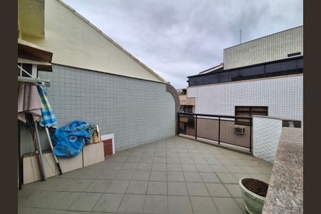 Apartamento à venda com 178m², 2 quartos e 2 vagas Apartamento à venda com 178m², 2 quartos e 2 vagasVaranda da suite