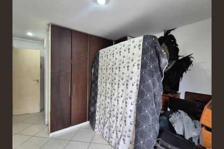 Apartamento à venda com 178m², 2 quartos e 2 vagas Apartamento à venda com 178m², 2 quartos e 2 vagasSuíte