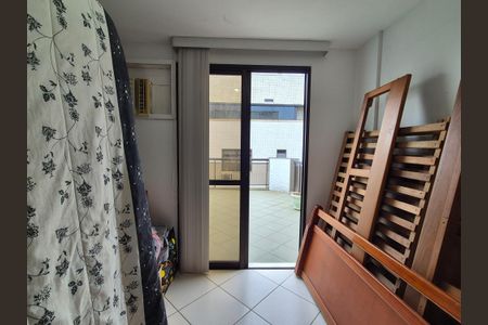 Apartamento à venda com 178m², 2 quartos e 2 vagas Apartamento à venda com 178m², 2 quartos e 2 vagasSuíte