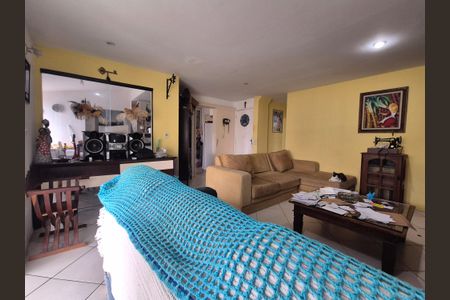 Apartamento à venda com 178m², 2 quartos e 2 vagas Apartamento à venda com 178m², 2 quartos e 2 vagasSala