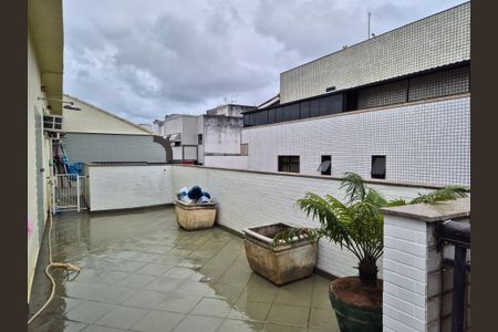 Apartamento à venda com 178m², 2 quartos e 2 vagas Apartamento à venda com 178m², 2 quartos e 2 vagasCobertura