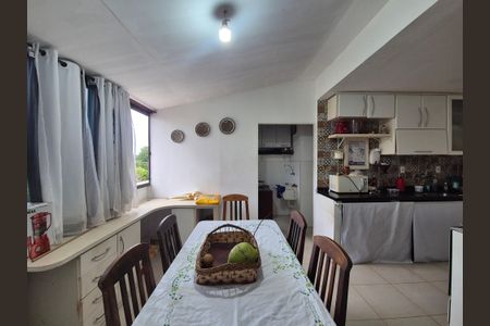 Apartamento à venda com 178m², 2 quartos e 2 vagas Apartamento à venda com 178m², 2 quartos e 2 vagasCozinha