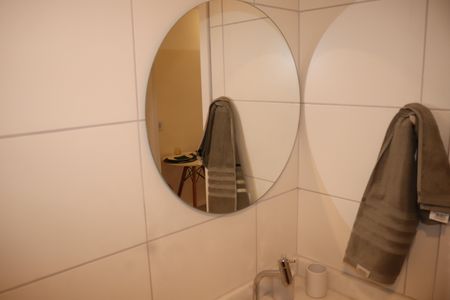 Banheiro de kitnet/studio para alugar com 1 quarto, 25m² em República, São Paulo