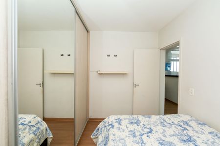 QUARTO1 de apartamento para alugar com 2 quartos, 49m² em Camargos, Belo Horizonte