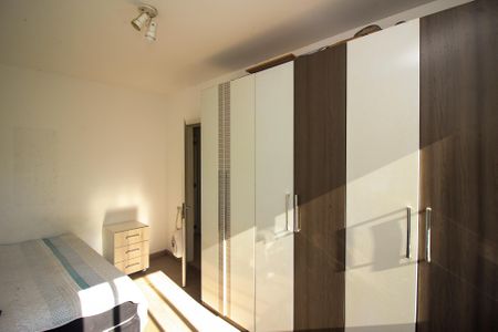 Apartamento à venda com 76m², 3 quartos e 2 vagas Apartamento à venda com 76m², 3 quartos e 2 vagasQuarto 1