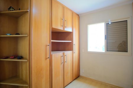 Apartamento à venda com 92m², 3 quartos e 2 vagasQuarto 2