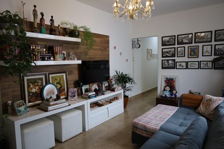 Sala de casa à venda com 3 quartos, 98m² em Cupecê, São Paulo