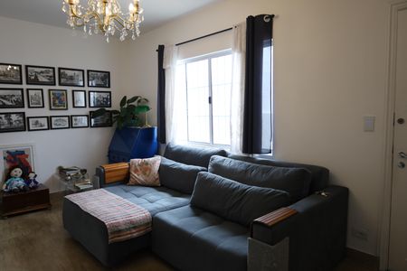 Sala de casa à venda com 3 quartos, 98m² em Cupecê, São Paulo