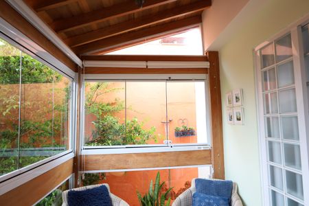 Casa à venda com 98m², 3 quartos e 2 vagasÁrea comum