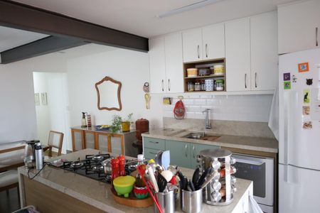 Casa à venda com 98m², 3 quartos e 2 vagasCozinha