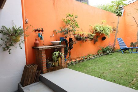 Casa à venda com 98m², 3 quartos e 2 vagasÁrea comum