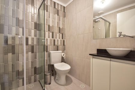 Banheiro de kitnet/studio para alugar com 1 quarto, 39m² em Vila Sonia, São Paulo