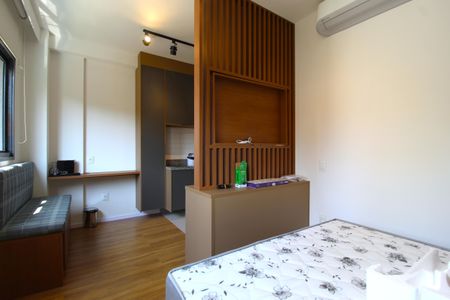 Quarto de kitnet/studio para alugar com 1 quarto, 25m² em Vila Olímpia, São Paulo