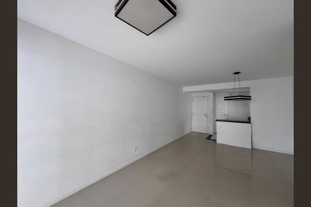 Sala de apartamento à venda com 2 quartos, 91m² em Recreio dos Bandeirantes, Rio de Janeiro