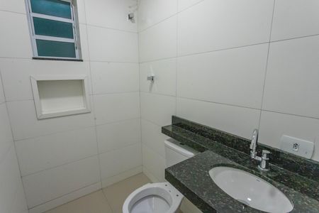 Banheiro de apartamento para alugar com 1 quarto, 90m² em Taboão, Diadema