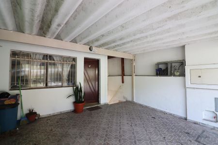 Casa à venda com 165m², 4 quartos e 2 vagasGaragem