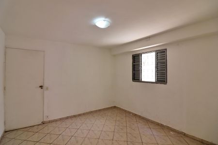Casa à venda com 165m², 4 quartos e 2 vagasSala