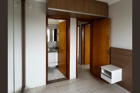 Apartamento para alugar com 90m², 3 quartos e 2 vagas Apartamento para alugar com 90m², 3 quartos e 2 vagasSuíte