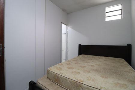 Quarto de casa para alugar com 1 quarto, 15m² em Santa Mônica, Uberlândia