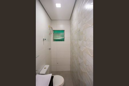 Banheiro de apartamento à venda com 1 quarto, 90m² em Taboão, Diadema