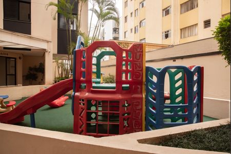 Apartamento à venda com 71m², 3 quartos e 1 vagaÁrea comum - Playground