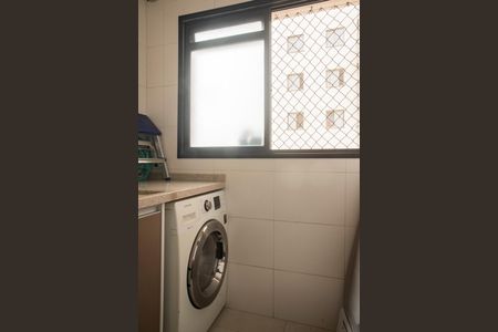 Apartamento à venda com 71m², 3 quartos e 1 vagaÁrea de Serviço