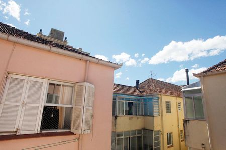 Vista do Quarto 2 de apartamento para alugar com 2 quartos, 78m² em Santana, Porto Alegre