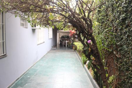 Casa à venda com 192m², 3 quartos e 4 vagasQuintal