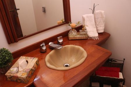 Casa à venda com 192m², 3 quartos e 4 vagasLavabo