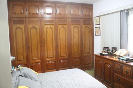 Casa à venda com 192m², 3 quartos e 4 vagasSuíte 1