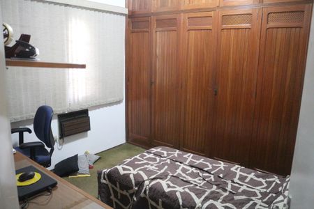 Casa à venda com 192m², 3 quartos e 4 vagasQuarto 2