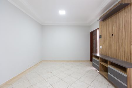 Sala de casa de condomínio à venda com 3 quartos, 75m² em Vila Regina, São Paulo