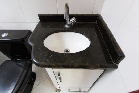 Casa de condomínio à venda com 75m², 3 quartos e 1 vaga Casa de condomínio à venda com 75m², 3 quartos e 1 vagaBanheiro da Suíte