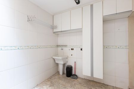 Casa de condomínio à venda com 75m², 3 quartos e 1 vaga Casa de condomínio à venda com 75m², 3 quartos e 1 vagaÁrea de Serviço