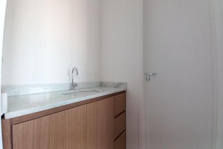 Banheiro Social de apartamento para alugar com 1 quarto, 37m² em Parque Industrial, Campinas