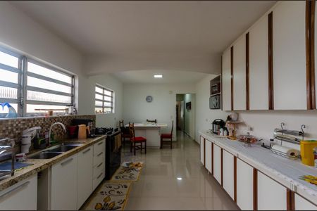 Casa à venda com 200m², 3 quartos e 2 vagasCozinha