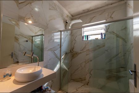 Casa à venda com 200m², 3 quartos e 2 vagasBanheiro Social