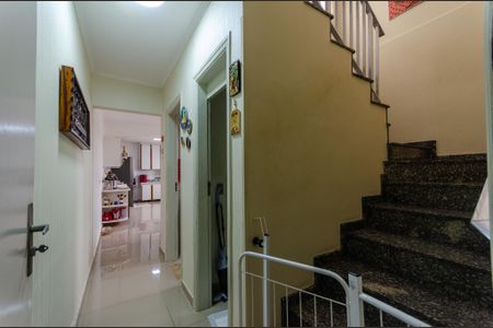 Casa à venda com 200m², 3 quartos e 2 vagasCorredor