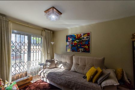 Casa à venda com 200m², 3 quartos e 2 vagasSala