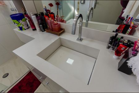 Casa à venda com 200m², 3 quartos e 2 vagasBanheiro da Suíte