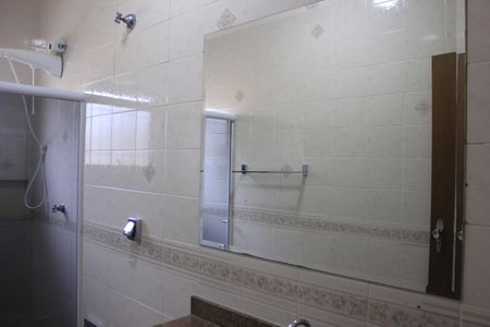 Casa à venda com 420m², 5 quartos e 4 vagasBanheiro da Suíte