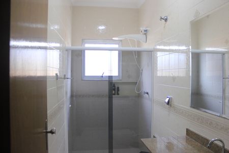 Casa à venda com 420m², 5 quartos e 4 vagasBanheiro da Suíte