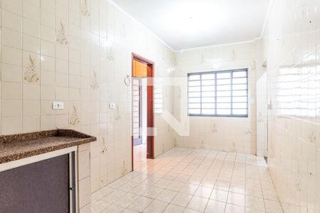 Casa à venda com 420m², 5 quartos e 4 vagas Casa à venda com 420m², 5 quartos e 4 vagasCasa 2