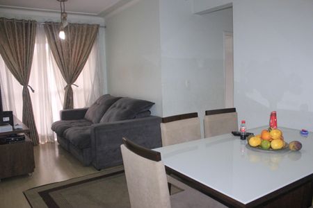 Sala de apartamento para alugar com 3 quartos, 77m² em Cidade Brasil, Guarulhos