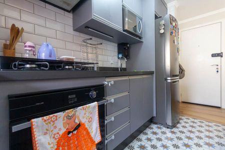 Apartamento à venda com 52m², 2 quartos e 1 vaga Apartamento à venda com 52m², 2 quartos e 1 vagaCozinha e Área de Serviço